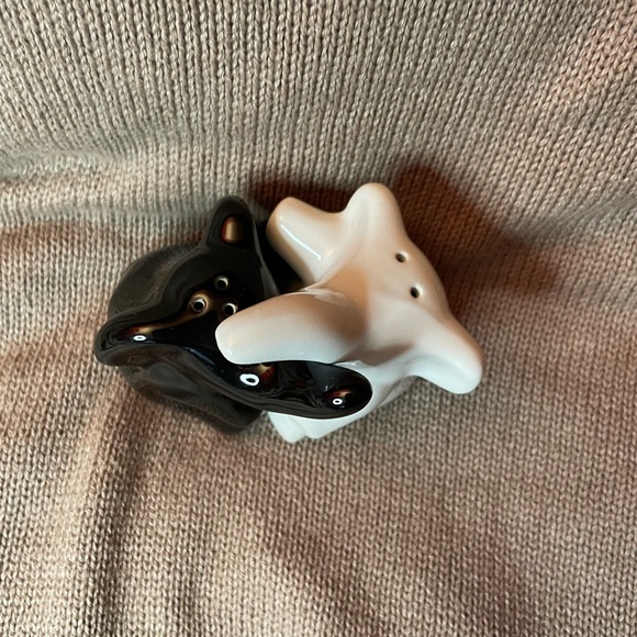 Rare hugging elephants salt and pepper shakers from Thailand - Picture 3 of 5